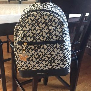 🎁 brand new with tag Tommy Hilfiger backpack